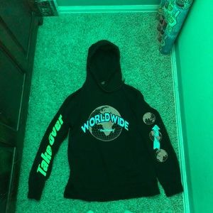 Forever 21 sweatshirt